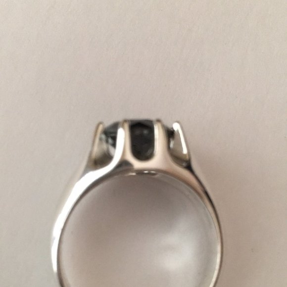 3.32cts Genuine Black Diamond Ring - Picture 8 of 12